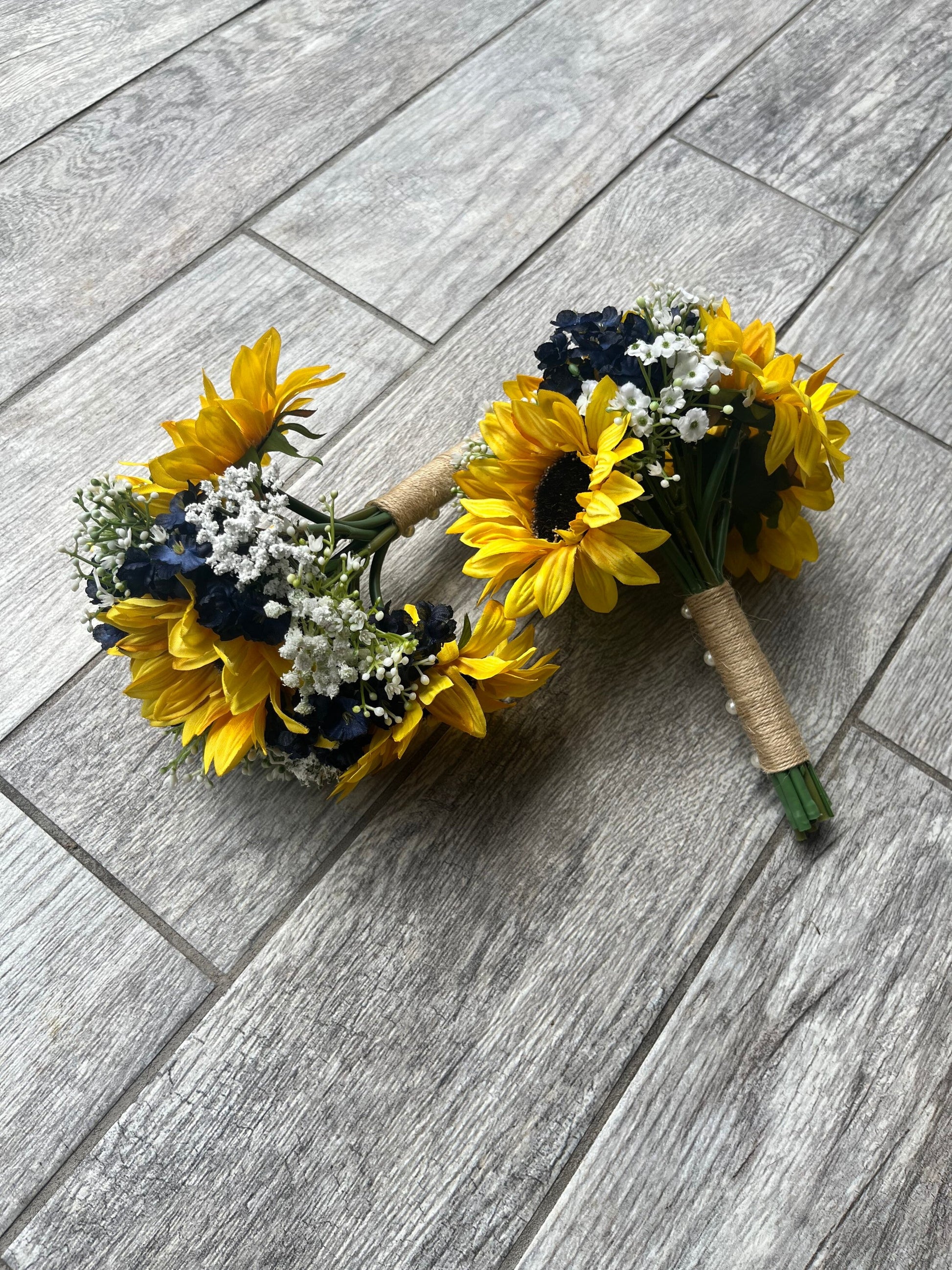 navy bridesmaid dresses with sunflower bouquets Navy bridesmaid dresses with yellow sunflowers